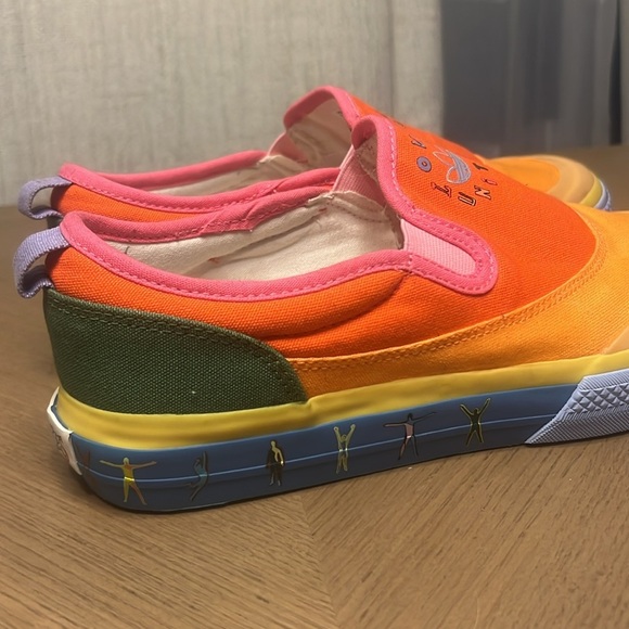 NWOT Adidas Nizza “Love Unites” Slip On Low Loafers Pride Pack Colourful sz 8.5 - Picture 4 of 11